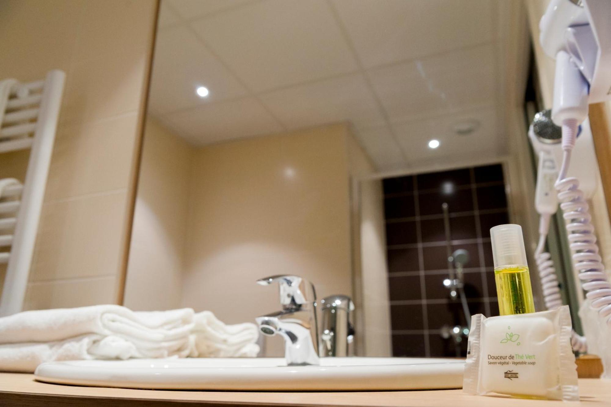 Brit Hotel Macon Centre Gare מראה חיצוני תמונה